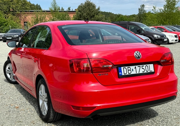 Volkswagen Jetta cena 24900 przebieg: 185000, rok produkcji 2011 z Kargowa małe 781